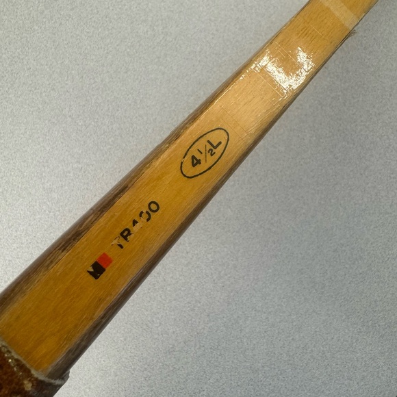 Vintage Wilson Doris Massey Signature Wooden Tennis Racket - Picture 10 of 11